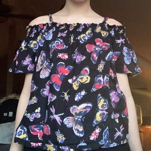 I am selling a off the shoulder and strap top!